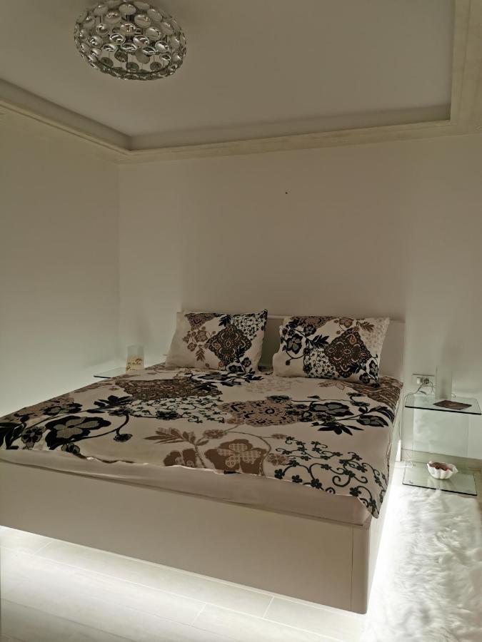 Casa Aurelia - Mali Tone Lägenhet Krk Town Exteriör bild