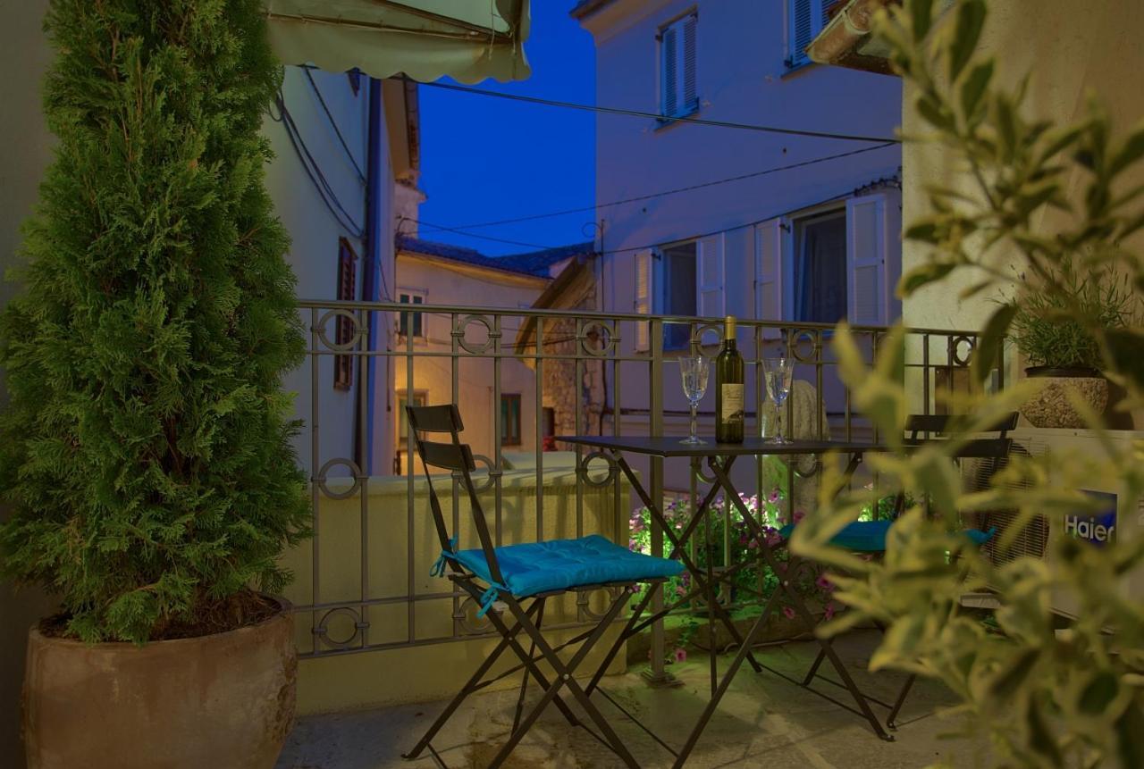 Casa Aurelia - Mali Tone Lägenhet Krk Town Exteriör bild